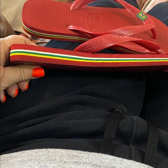 Havaianas Red Flip Flops with Brazilian Flag Detail - Picture 3 of 4
